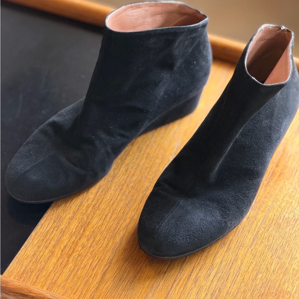 Alaia Paris Suede Wedge Ankle Boots / Booties